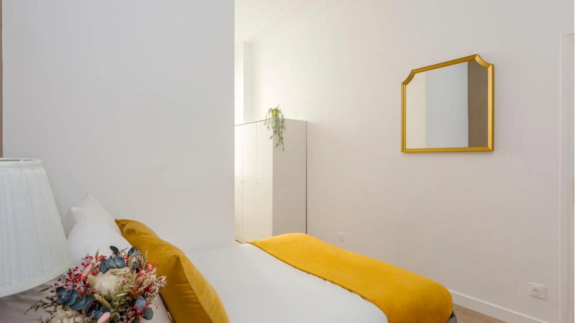 Merveil - Family Suite - Champs Elysees - Wagram Paris Apartment