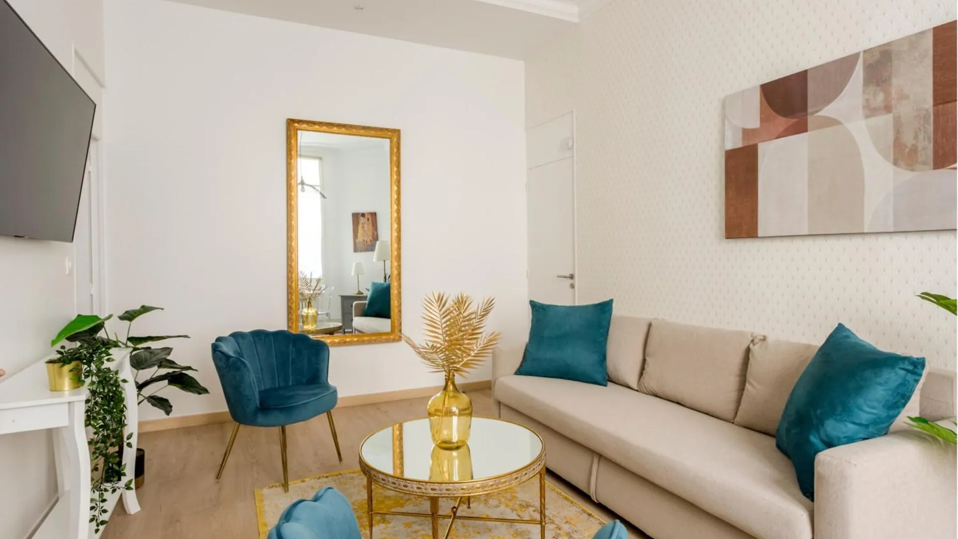 Merveil - Family Suite - Champs Elysees - Wagram Paris 0*,  France